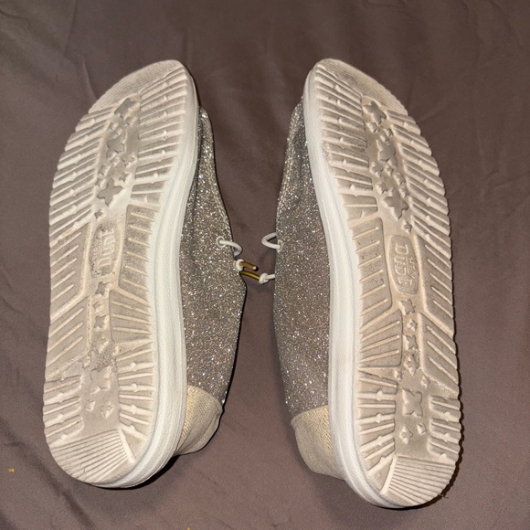 Hey Dude Women's Glitter Silver Slip-On Moccasins - Picture 8 of 8